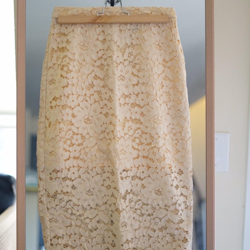 Floral Lace Pencil Skirt
